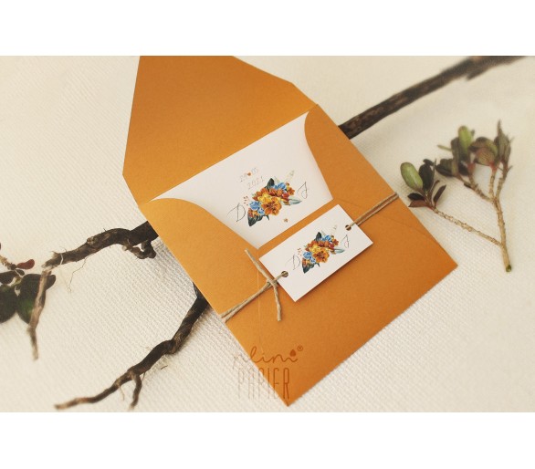 Convite floral + envelope com etiqueta