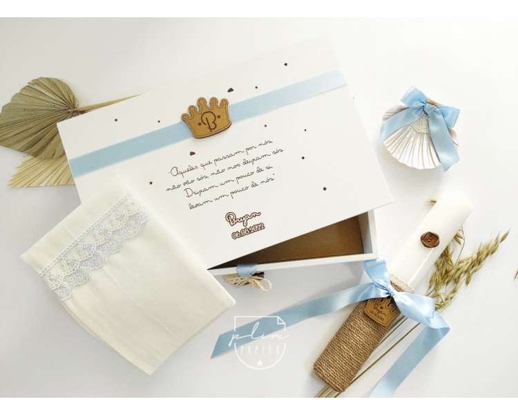 CJ7 CONJUNTO COMPLETO - caixa branca, vela coroa, toalha, concha