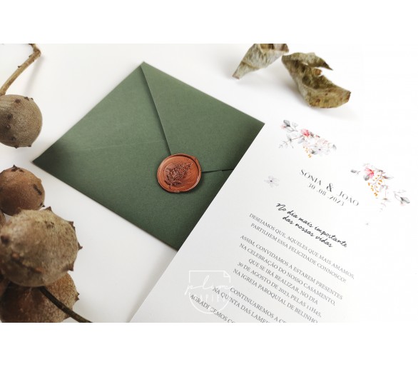 Convite floral com envelope fechado com lacre