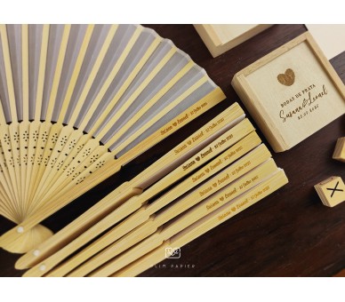 Leque de Bambu e tecido com gravação personalizada - icon coração