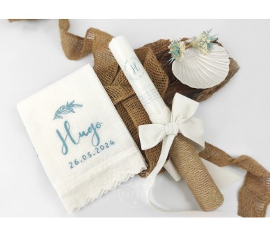 CJ20 CONJUNTO DE BATISMO COMPLETO - caixa, vela floral, toalha estampada, concha floral