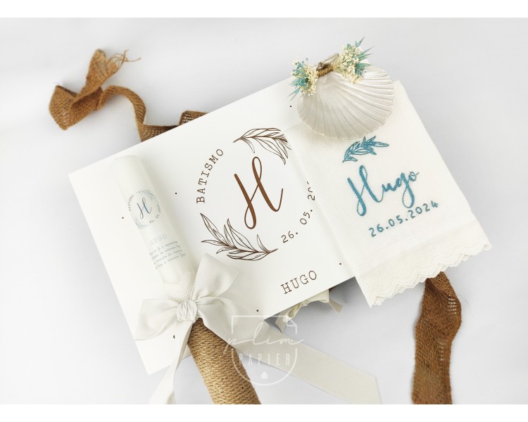 CJ20 CONJUNTO DE BATISMO COMPLETO - caixa, vela floral, toalha estampada, concha floral
