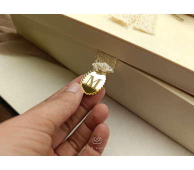 29 Caixa para conjunto de Batismo tampo - cor natural ou branco - desenho ANJO