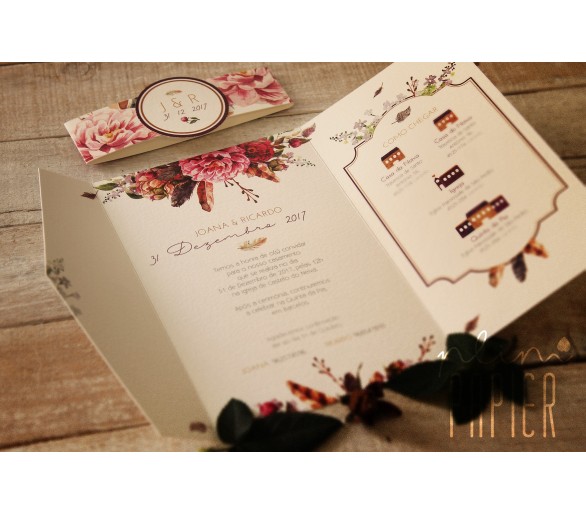 Convite Jacinta -floral rosa - com cinta de papel a fechar com etiqueta