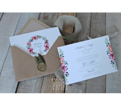Convite de casamento floral a fechar com envelope kraft com lacre e folhas de oliveira