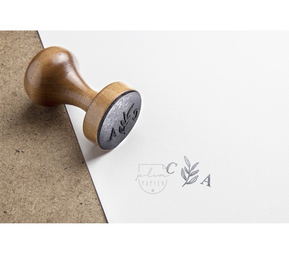 Carimbo personalizado iniciais - floral casamento