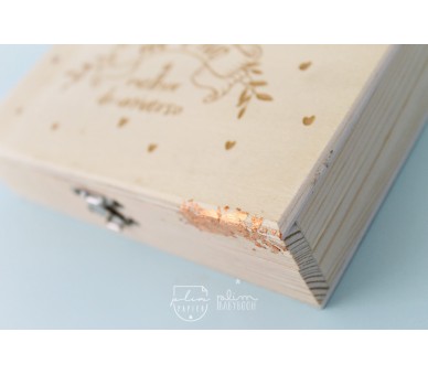 caixa de madeira personalizada com texto + imans de madeira com fotografias