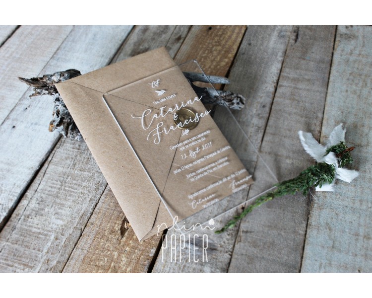 Convite de casamento em acrílico, gravado a laser + envelope com lacre