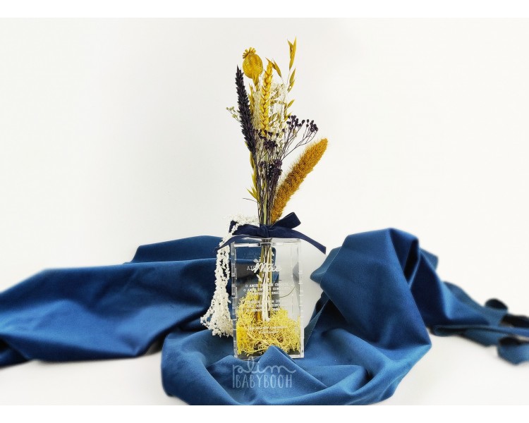 vaso com definição de mãe + ramo de flores