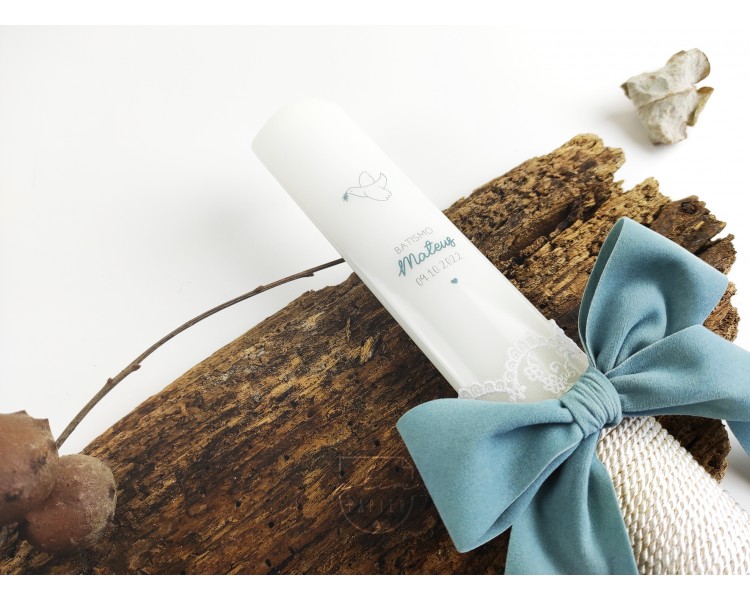 Vela batismo fita de veludo, decoração com flores preservadas e estampa