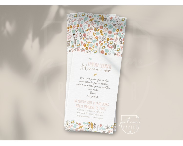 Convite com padrão floral - batismo, comunhão, crisma